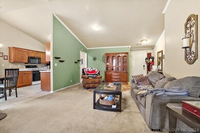 1109 S Mockingbird Ln, Skiatook, OK 74070 - photo 6