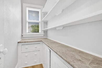 3381 N 26th St-11