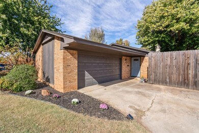 5609 NW 67th St, Warr Acres, OK 73132 - photo 2