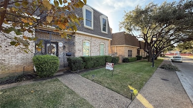 3018 Stonehenge Ln, Carrollton, TX 75006 - photo 2