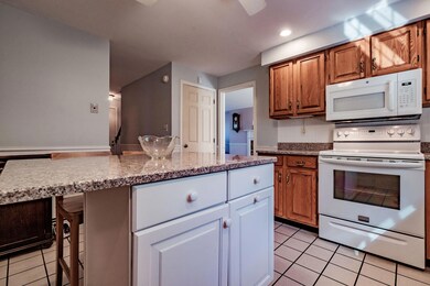 23 Greenbriar Way, South Portland, ME 04106 - photo 6