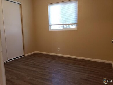 590 El Centro Ave unit 3 4 5, El Centro, CA 92243 - photo 6