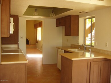 KITCHEN I