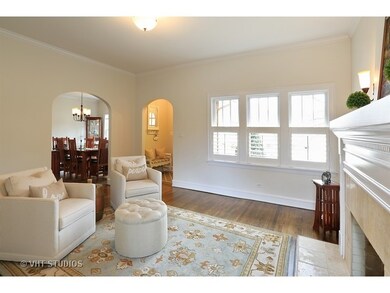 152 S Chandler Ave, Elmhurst, IL 60126 - photo 3