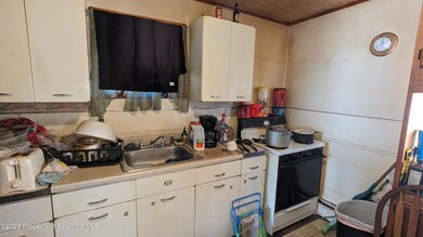 108 N Fillmore Ave, Scranton, PA 18504 - photo 3