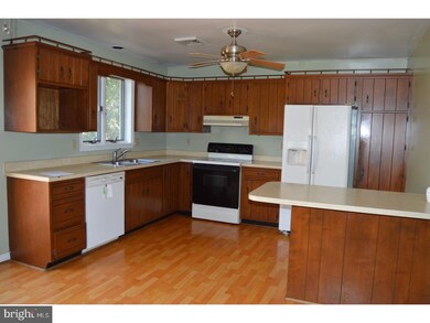 329 Penn Valley Rd, Bernville, PA 19506 - photo 4