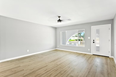 12827N30th006