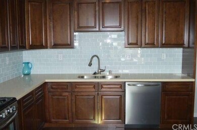 Glass tile back splash