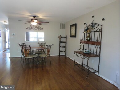 4233 Jonathan Ct, Dumfries, VA 22025 - photo 7