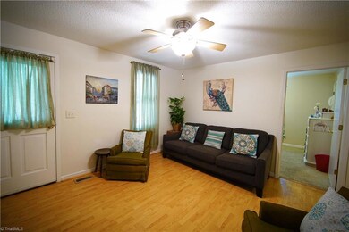 1243 Muriel Ln, Asheboro, NC 27205 - photo 6