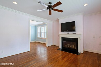 004_8914_breadon_court-4_835