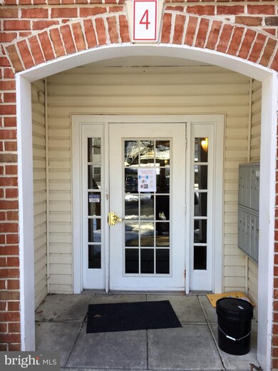 5124 Stone Shop Cir, Owings Mills, MD 21117 - photo 2