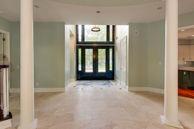 6 Mcintosh entrance