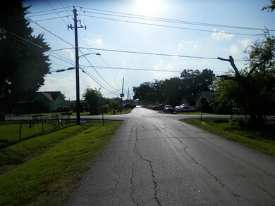 317 E Rogers St unit 2, Houston, TX 77022 - photo 4