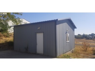 812 SW 12th St, Pendleton, OR 97801 - photo 5