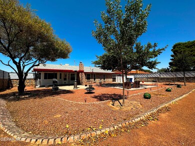 1836 Mike Hill Dr, El Paso, TX 79936 - photo 7