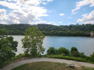 5751 Sanctuary Place, Cincinnati, OH 45230 - photo 3