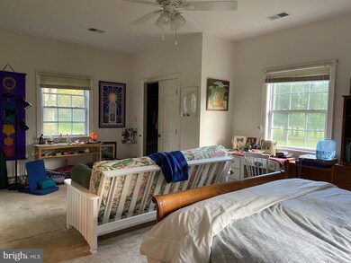 7256 Greenwich Rd unit C, Nokesville, VA 20181 - photo 3