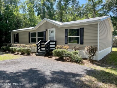 418 W Railroad Ave, MacClenny, FL 32063 - photo 2