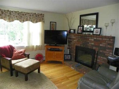 22 Woodland Dr, Townsend, MA 01469 - photo 5