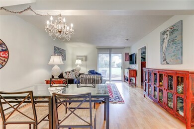 364 Bellevue Ave unit 4-D, Newport, RI 02840 - photo 3