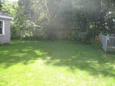 10 Pondview Rd unit 2, Arlington, MA 02474 - photo 2