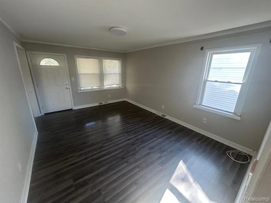 23109 Stauber Ave, Hazel Park, MI 48030 - photo 3