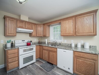 108 Myrtle St, Methuen, MA 01844 - photo 4