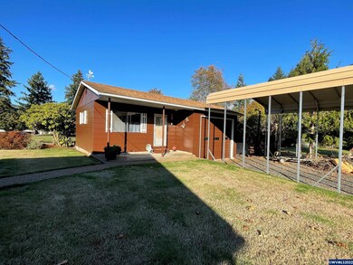 661 Elm St, Lyons, OR 97358 - photo 4