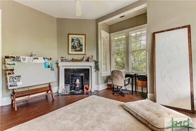 417 W 36th-Upstairs unit