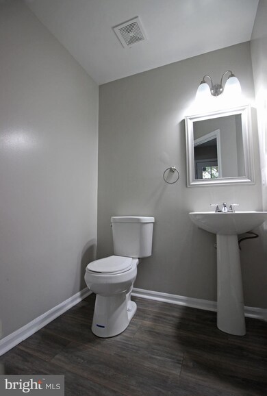 9203 Deer Crossing, Lorton, VA 22079 - photo 7