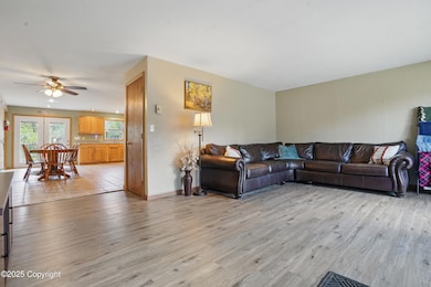 1123 Kellogg St, Upton, WY 82730 - photo 6