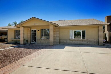 3741WPoinsetta002