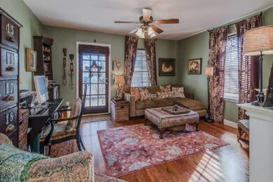 Great living area w/ the original hardwood floors.