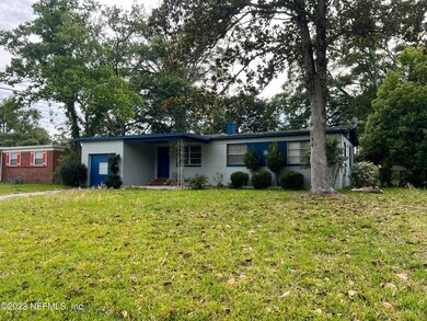 5132 Dugdale Rd, Jacksonville, FL 32210 - photo 4