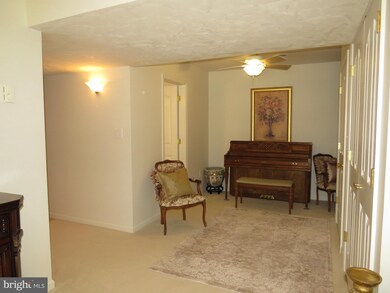 11 Trenton Ct unit 21, Littlestown, PA 17340 - photo 6