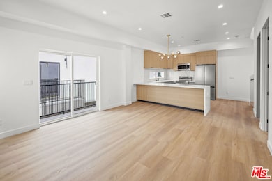 11012 Hortense St unit A, North Hollywood, CA 91602 - photo 2