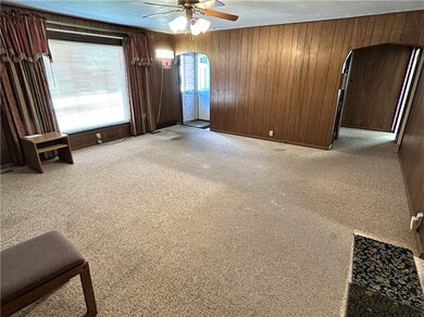 407 N Henrietta St, Effingham, IL 62401 - photo 4