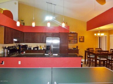 05 - Long breakfast counter for extra di