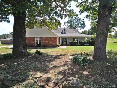 704 Stephanie St, Muldrow, OK 74948 - photo 2