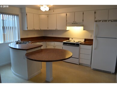 1519 Salishan St SE unit 1529, Salem, OR 97302 - photo 2