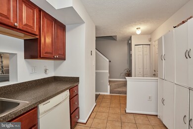 7332 Shady Glen Terrace, Capitol Heights, MD 20743 - photo 5