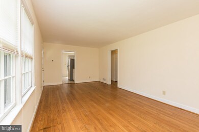 110 Chestnut St, Gaithersburg, MD 20877 - photo 4
