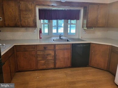 2486 Trewigtown Rd, Colmar, PA 18915 - photo 5