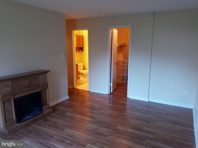 6376 Birch Leaf Ct unit 3A, Burke, VA 22015 - photo 2