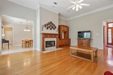Greatroom with built in shelving
