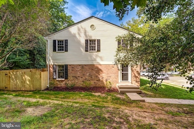 8563 Chester Grove Ct, Springfield, VA 22153 - photo 3