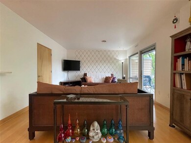 15 S Broom St unit 302, Madison, WI 53703 - photo 7