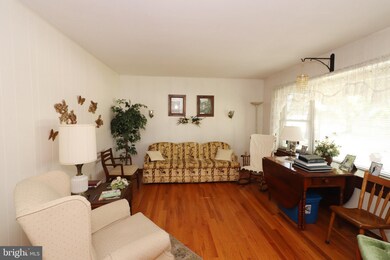 317 Hilltop Dr, Ephrata, PA 17522 - photo 5