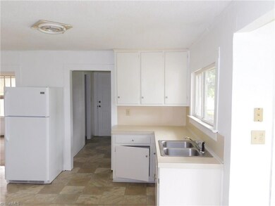 938 Lee St, Asheboro, NC 27203 - photo 5